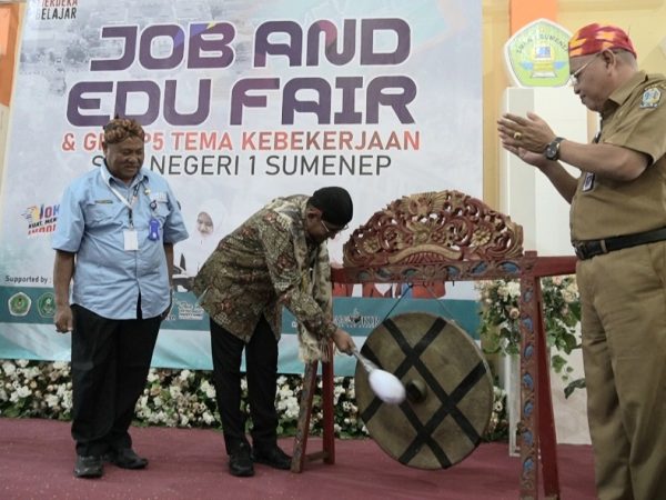 Job And Edu Fair Smeksa Sumenep Dihadiri Cak Fauzi